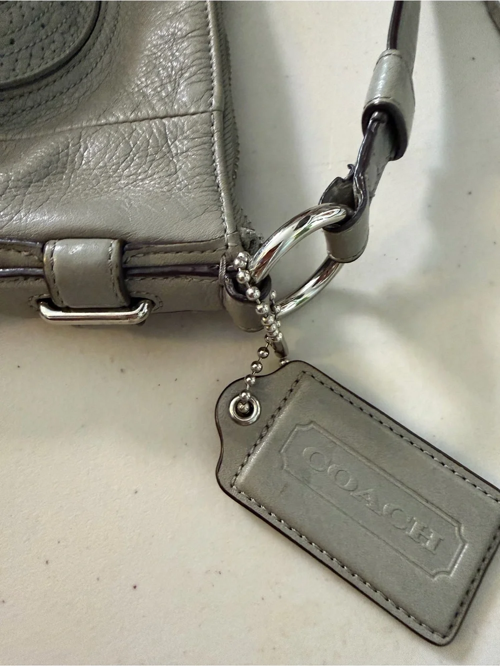 Coach Signature Embossed Leather Hobo Shoulder Bag – Gray | Large